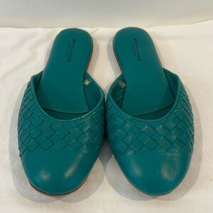 BOTTEGA VENETA teal turquoise leather slip-on slippers size 7